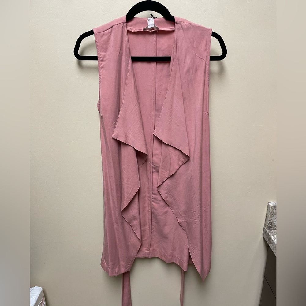 Sleeveless Cardigan